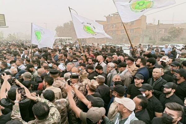 حضور گسترده مردم عراق در مراسم تشییع پیکر مقام سازمان بدر