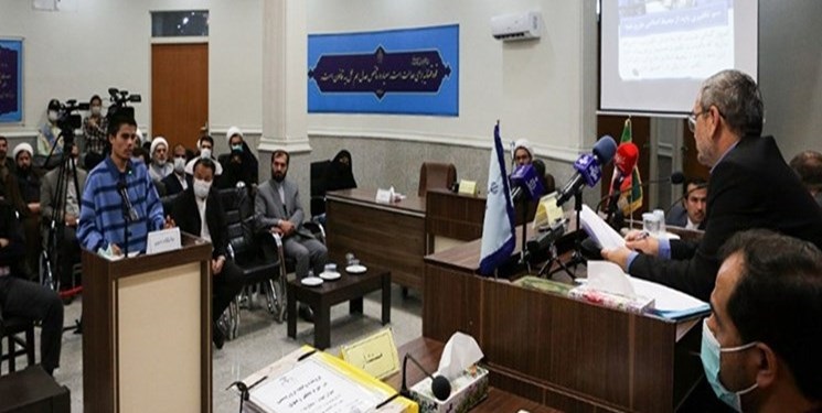 عقد الجلسة الاولى من محاكمة المتهم بقتل اثنين من طلبة العلوم الدينية في مرقد الإمام الرضا(ع)