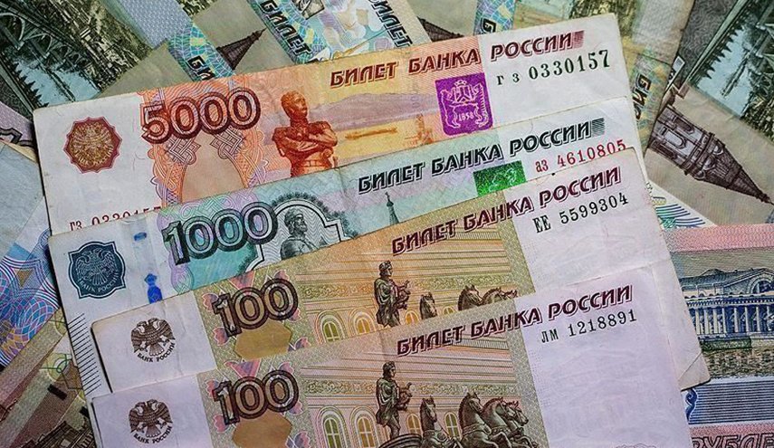 العملة الروسية تعزز مواقعها... الروبل يصعد بنحو 3%