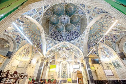 مسجد لرزاده؛ اثری ماندگار از عهد قاجار