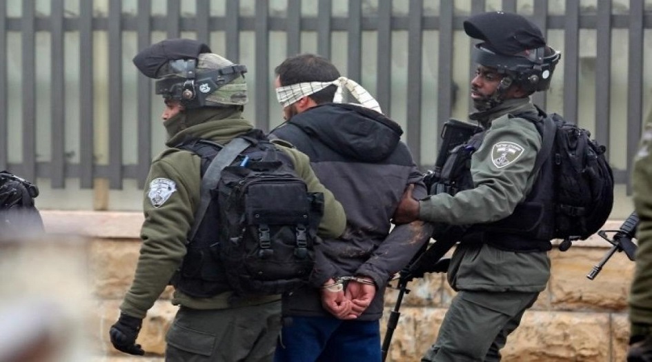 الاحتلال الاسرائيلي يشن حملة مداهمات و اعتقالات واسعة بالضفة الغربية