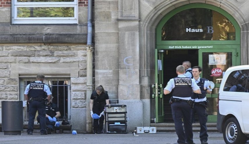 ألمانيا.. هجوم بسكين على امرأة وفتاة في مدرسة ابتدائية