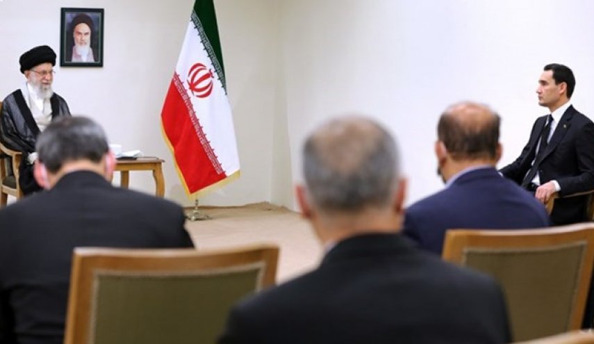 الإمام الخامنئي: هنالك معارضون للعلاقات بين ايران و تركمنستان