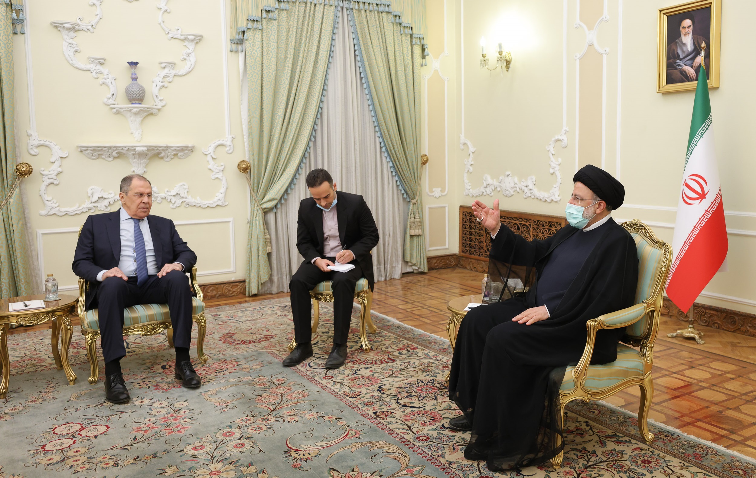 سفر لاوروف به تهران و دیدار با رئیس جمهوری ایران