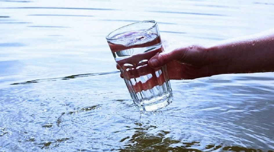 لماذا لا نستطيع شرب الماء المالح؟