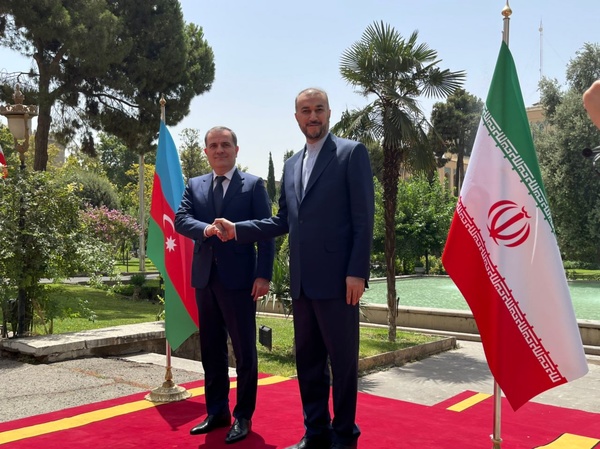 استقبال امیرعبداللهیان از وزیر امورخارجه جمهوری آذربایجان 