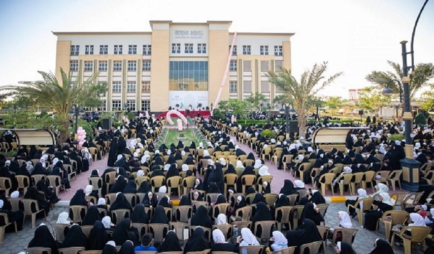 الاحتفال بتخرّج 4 آلاف طالبة من الدورات القرآنيّة في النجف