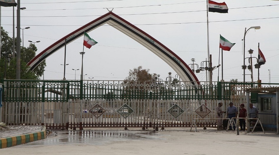 دخول الوجبة الاولى من الزوار الايرانيين عبر منفذ المنذرية الى العراق