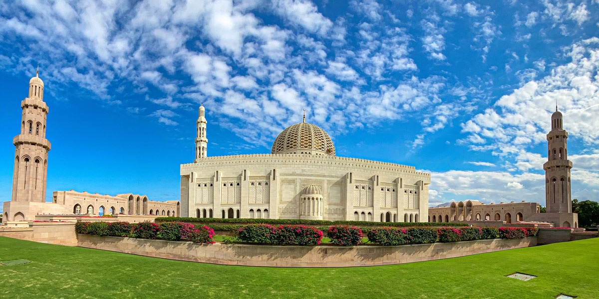 مسجد سلطان قابوس عمان، شاهکار معماری ایرانی