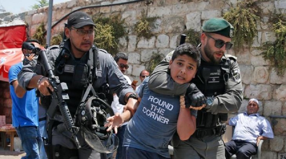 فلسطين المحتلة... الاحتلال يعتقل 750 طفلاً منذ مطلع العام 2022