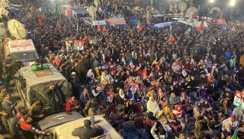 بزرگترین تظاهرات تاریخ پاکستان برگزار می شود