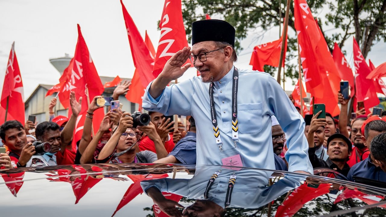 بازگشت «انور ابراهیم» به قدرت در مالزی