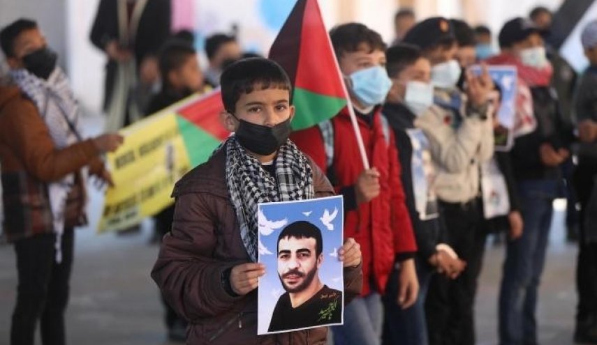 مطالبات فلسطينية بافراج عن جثمان الشهيد ناصر أبو حميد