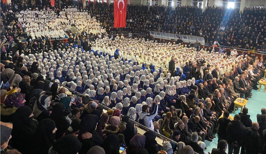 "أرزوروم" التركية تشهد تخريج 1001 طالب وطالبة من حفظة القرآن