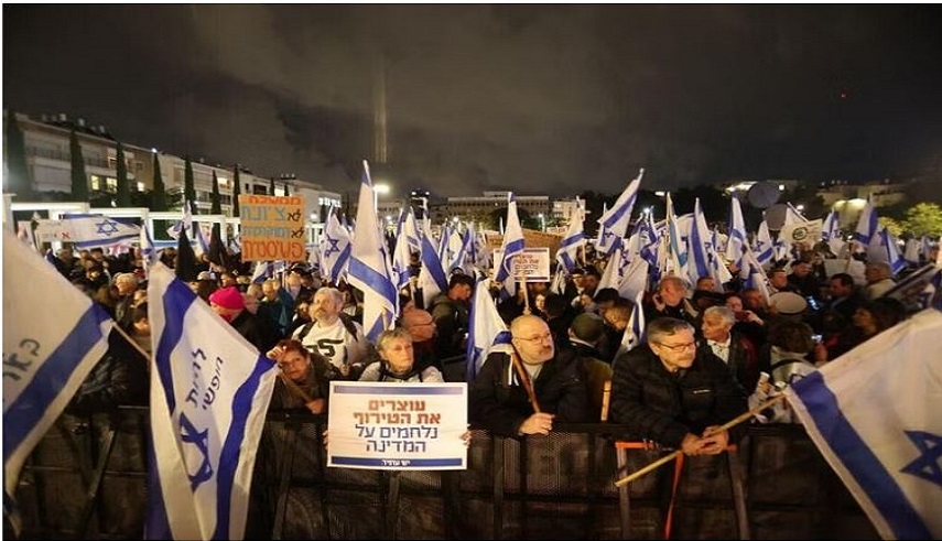 أكبر مظاهرة في الكيان الصهيوني ضد حكومة نتنياهو .. اليكم التفاصيل