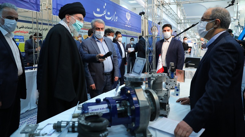 بازدید رهبر انقلاب اسلامی از نمایشگاه توانمندی‌های تولید داخل+عکس