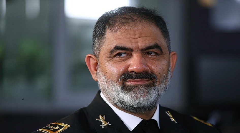 الادميرال ايراني يؤكد على أهمية إرسال المجموعات البحرية إلى المياه الحرة