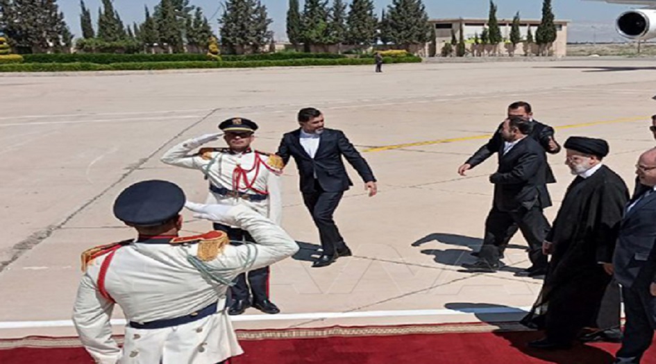 في زيارة تستغرق يومين.. الرئيس الايراني يصل الى  العاصمة السورية دمشق 