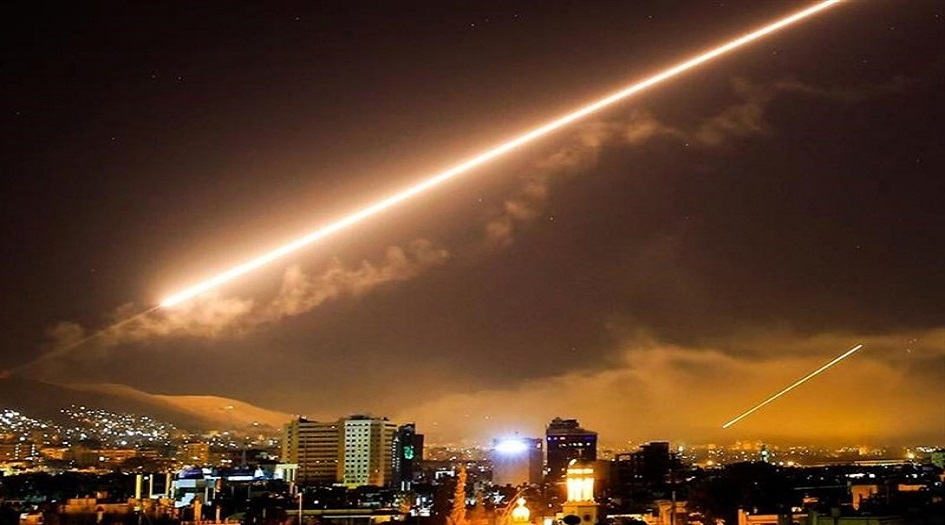 سوريا... الدفاعات الجوية تتصدى لصواريخ صهيونية