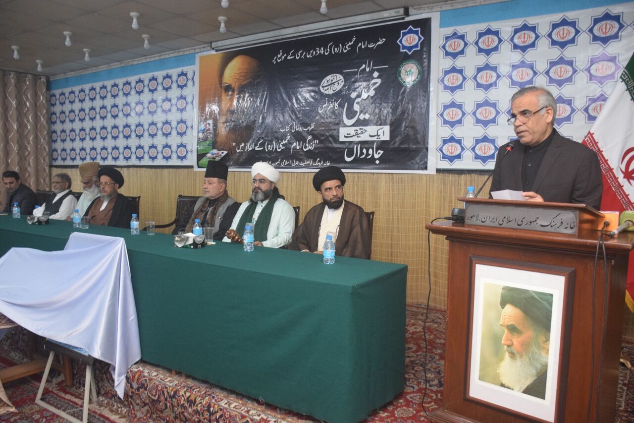  إحياء ذكرى رحيل الإمام الخميني (رض) في "لاهور وبيشاور" بباكستان