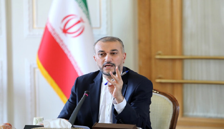  وزير الخارجية الايراني : طهران تتبنى سياسة التطوير الشامل لعلاقات الجوار 
