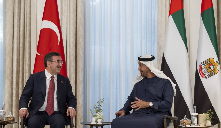 الرئيس الإماراتي يبحث مع نائب أردوغان تطوير الشراكة بين البلدين
