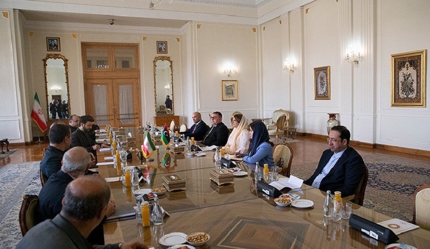  أمير عبداللهيان: إيران مستعدة لتعزيز العلاقات مع ليبيا والمساعدة في إعادة الإعمار 