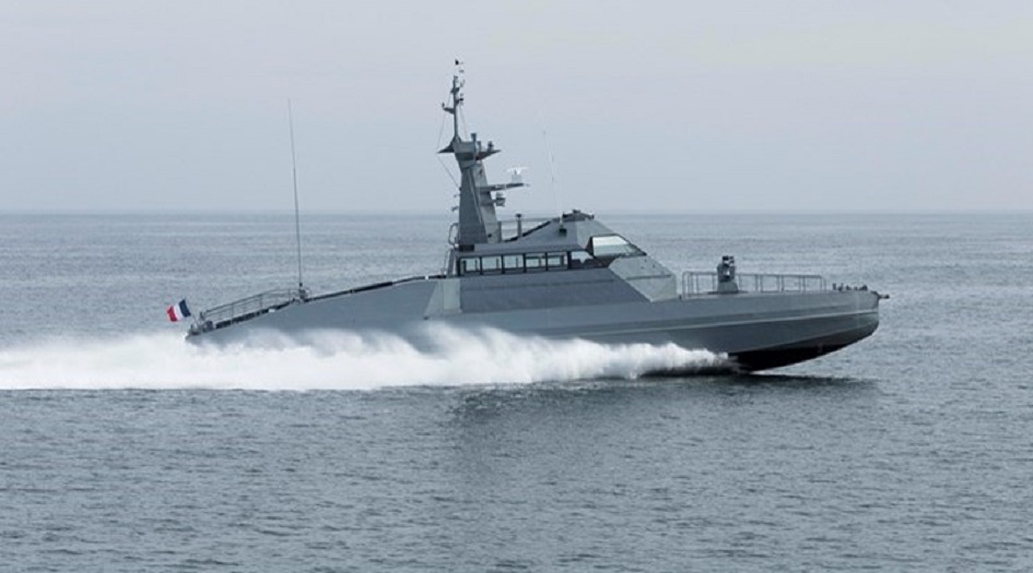 دفاعاً  عن الجزر الايرانية الثلاث..  القوة البحرية تطلق مناورات في جزيرة ابوموسى 