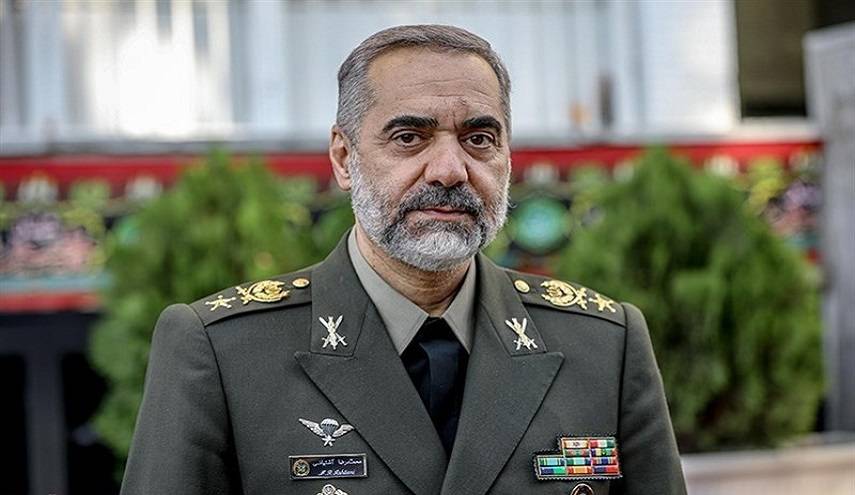 وزير الدفاع الإيراني: مستعدون لتعزيز العلاقات الدفاعية مع الدول الأخرى