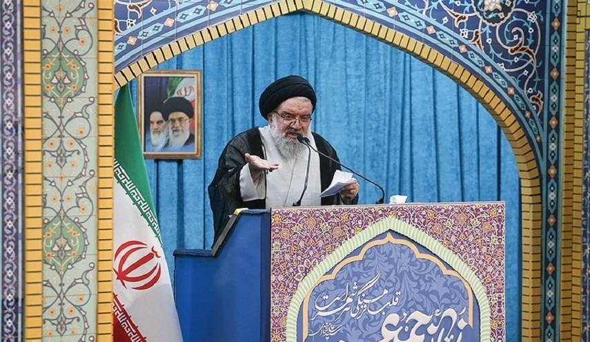 خطيب جمعة طهران: مسيرة الأربعين كانت رمزا للوحدة بين شعبي إيران والعراق 