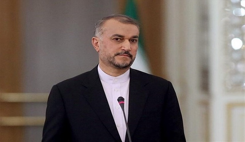  وزير الخارجية الايراني: نأمل عقد القمة الاسلامية الطارئة في المستقبل القريب في السعودية 