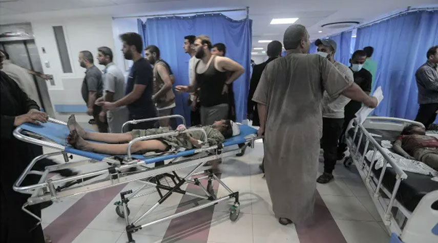  الاحتلال الصهيوني يرتكب مجزرة بشعة امام مستشفى الشفاء وسط غزة 