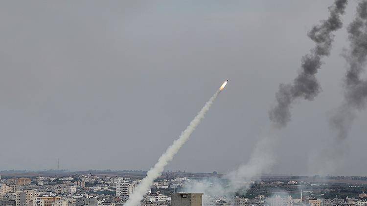 فلسطين المحتلة..القسام تقصف قاعدة "رعيم" العسكرية برشقة صاروخية