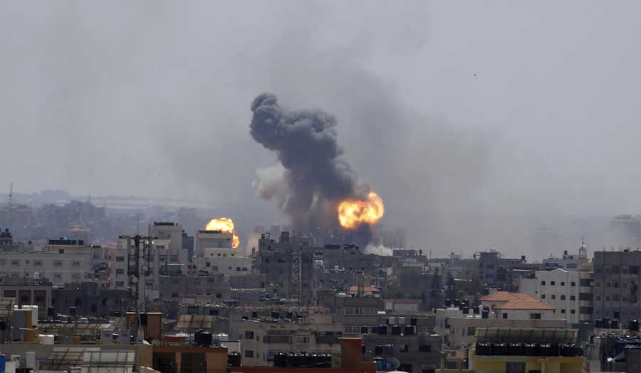  استئناف القصف الصهيوني على غزة مع انتهاء الهدنة 