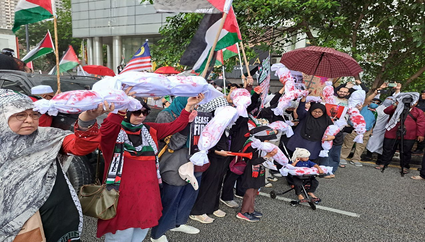 تظاهرات اردنی ها در مقابل سفارت آمریکا 