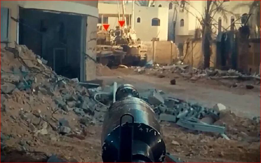 فصائل فلسطينية تعلن تدمير 6 دبابات ميركافا وناقلة جند للاحتلال وسط غزة