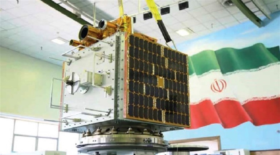 إطلاق القمر الاصطناعي الإيراني "بارس 1"  