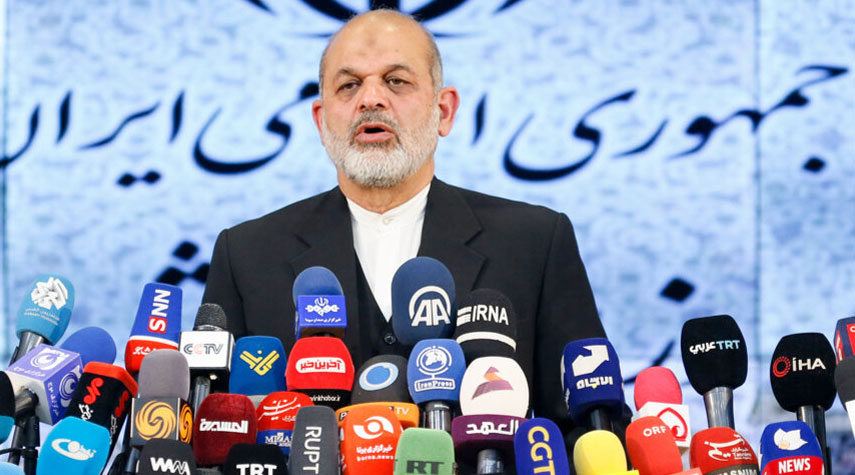  وزير الداخلية الإيراني: نسبة المشاركة في الانتخابات بلغت 41% 