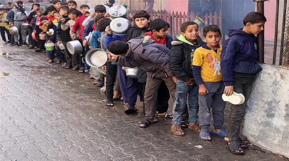استشهاد 27 طفلاً في غزة حصيلة  سياسة التجويع 