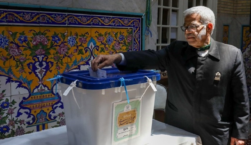  تمديد الاقتراع في الانتخابات البرلمانية الإيرانية حتى الساعة الثامنة مساء 