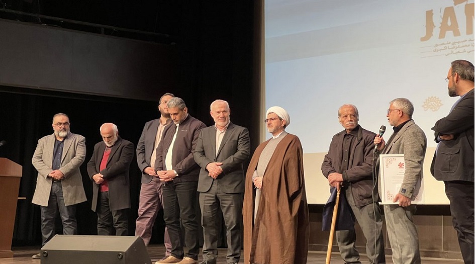ازاحة الستار عن وثائقي "جمال" في العاصمة الايرانية طهران 