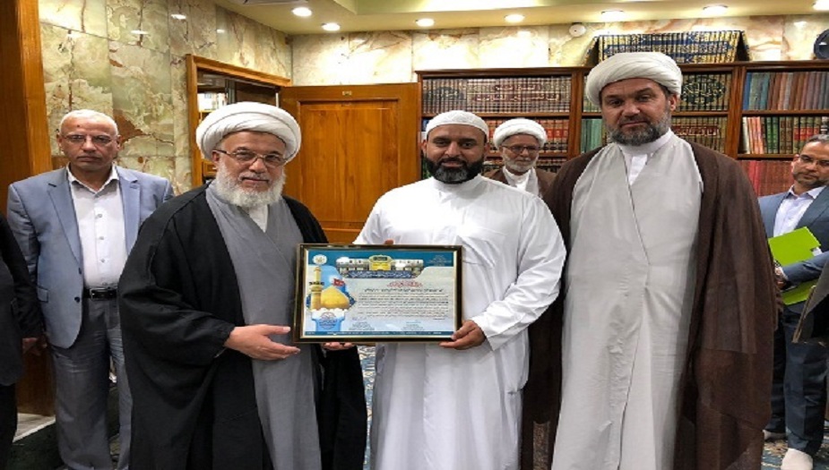 تكريم القارئ العراقي "أسامة الكربلائي" لفوزه في المسابقات القرآنية الدولية