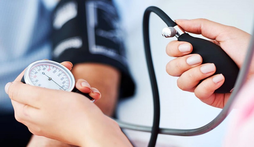 خبير يكشف عن 3 نصائح لخفض ضغط الدم بشكل طبيعي